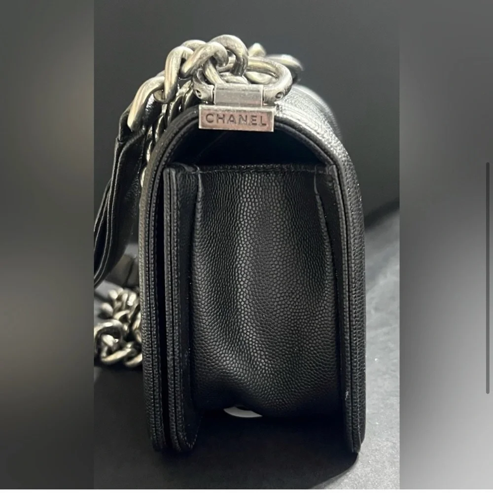 Authentic Chanel boy bag (23cm) - Picture 2 of 9